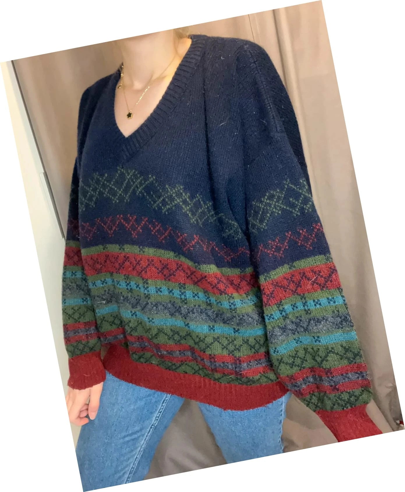 Pull vintage col V motifs jacquard