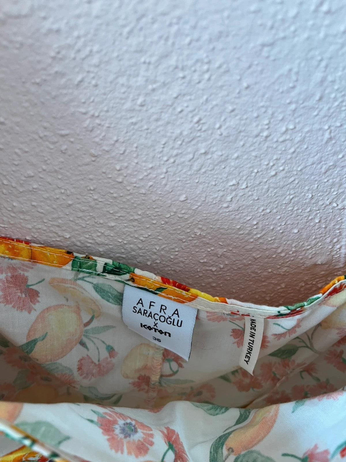 Robe à motifs fruits Koton x Afra Saraçoglu
