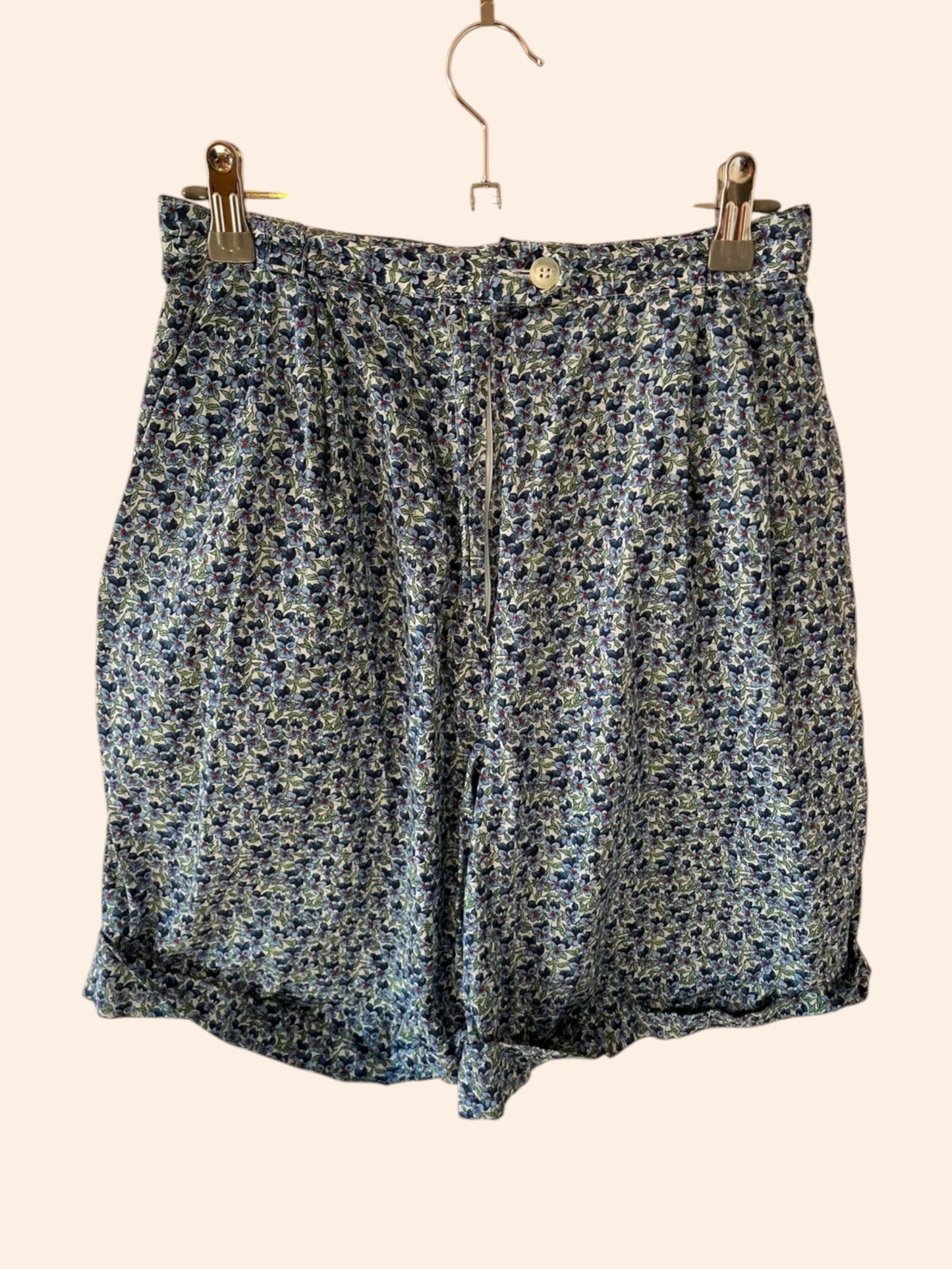 Short vintage léger à fleurs