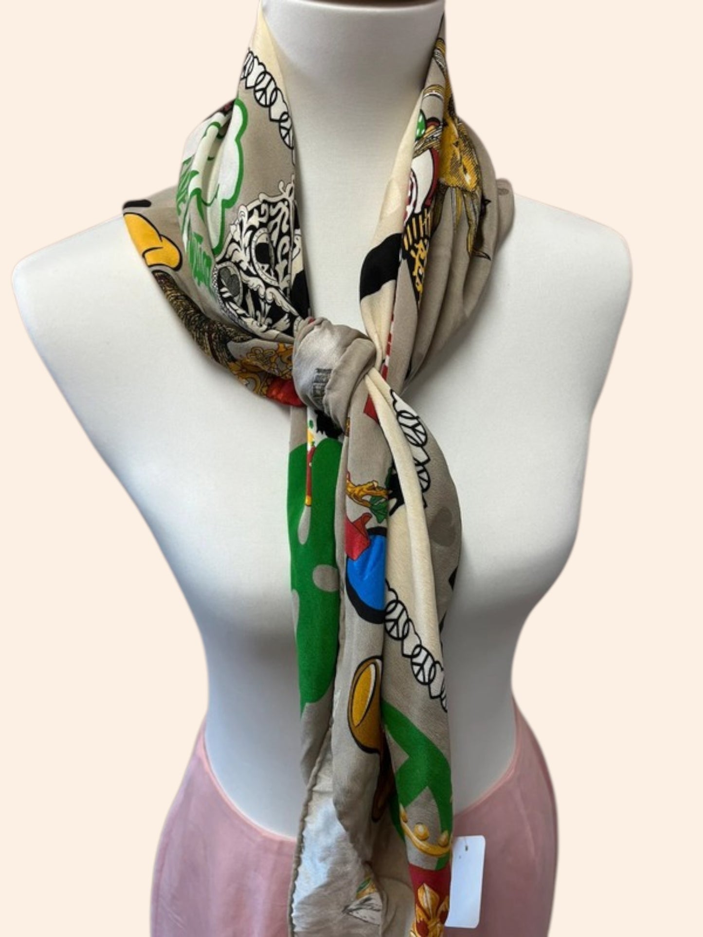 Foulard en soie Moschino Archives 80x85