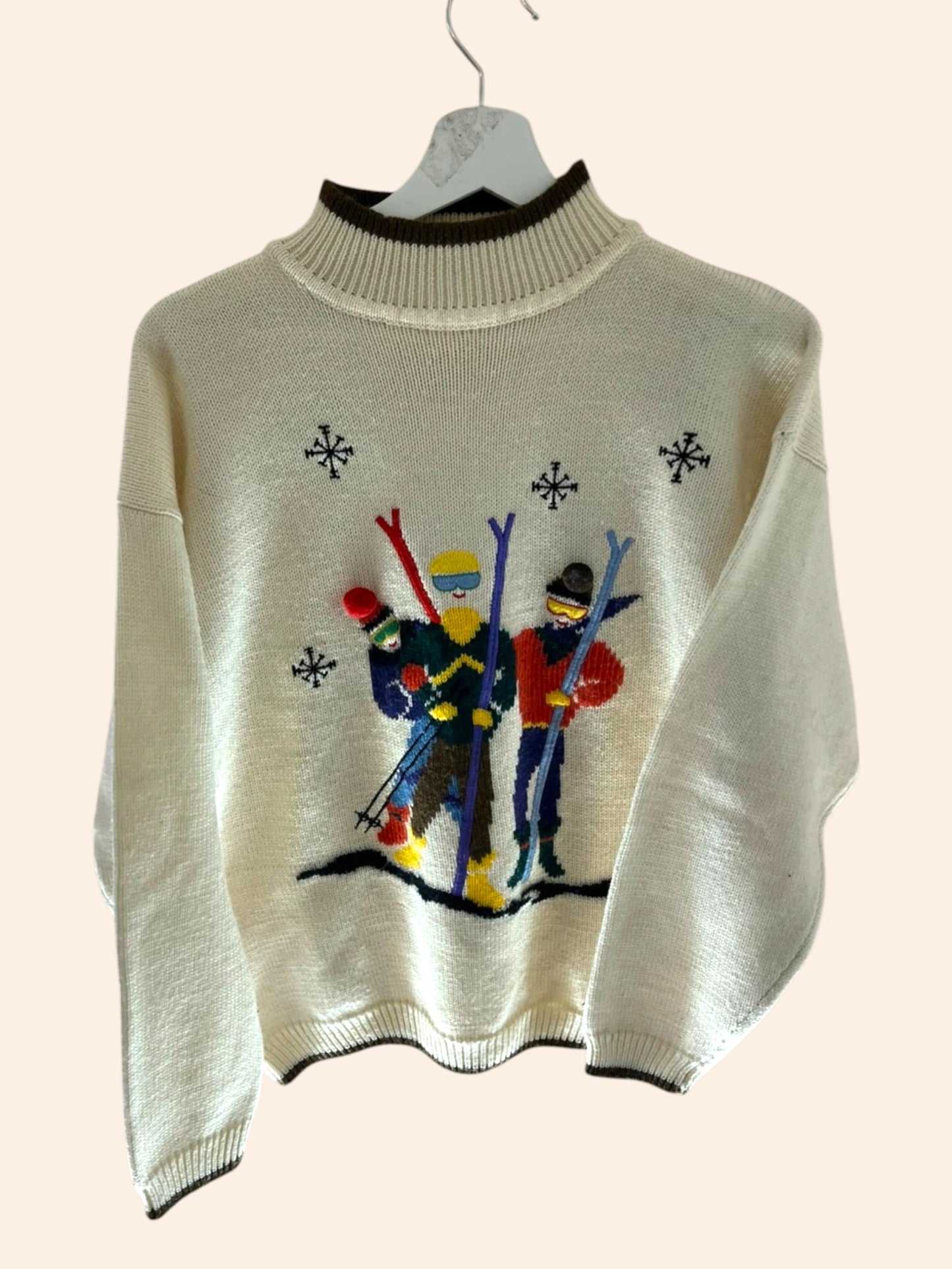 Pull vintage d’hiver à motifs brodé