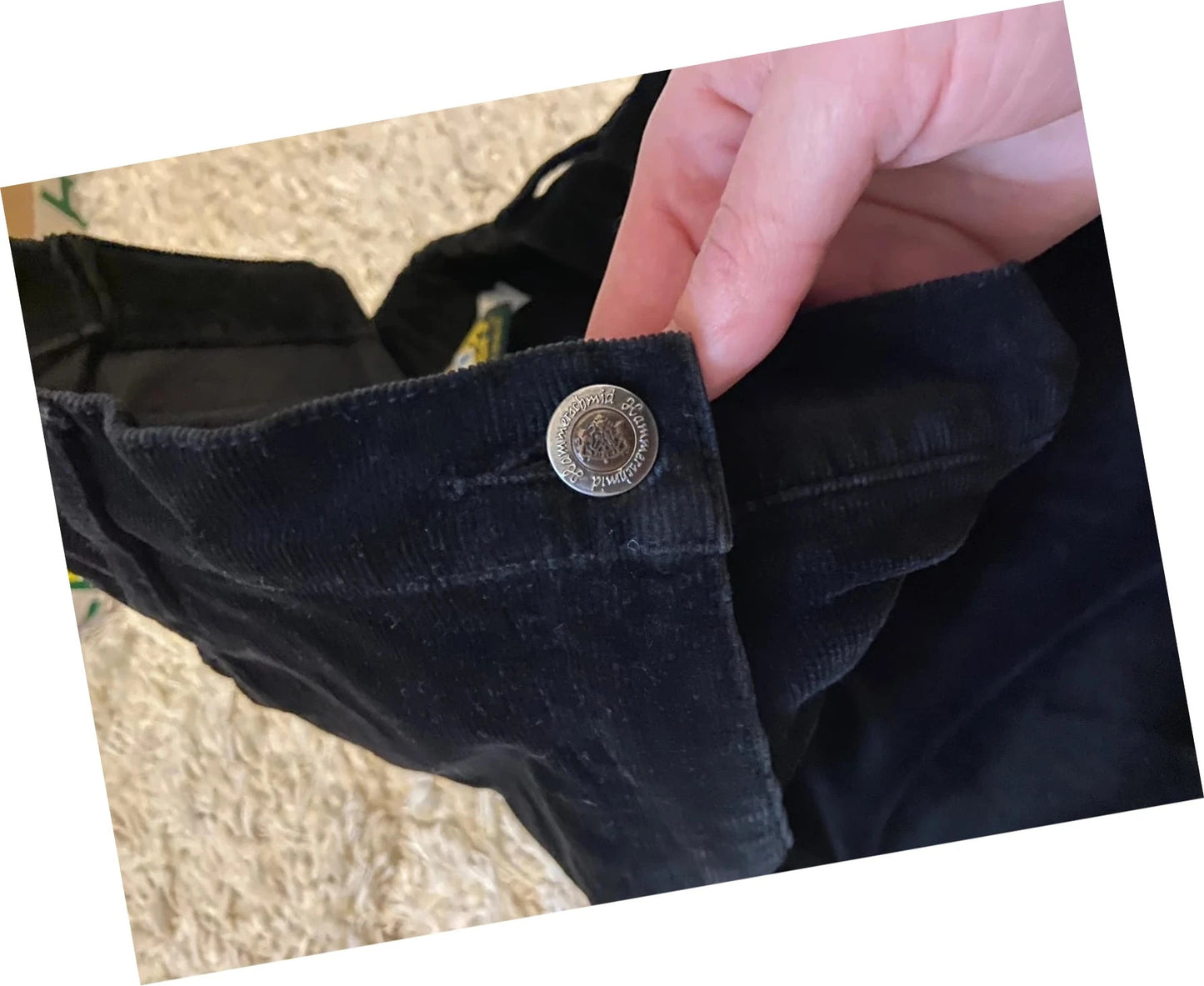 Pantalon Hammerschmid en velours côtelé fleurs brodées