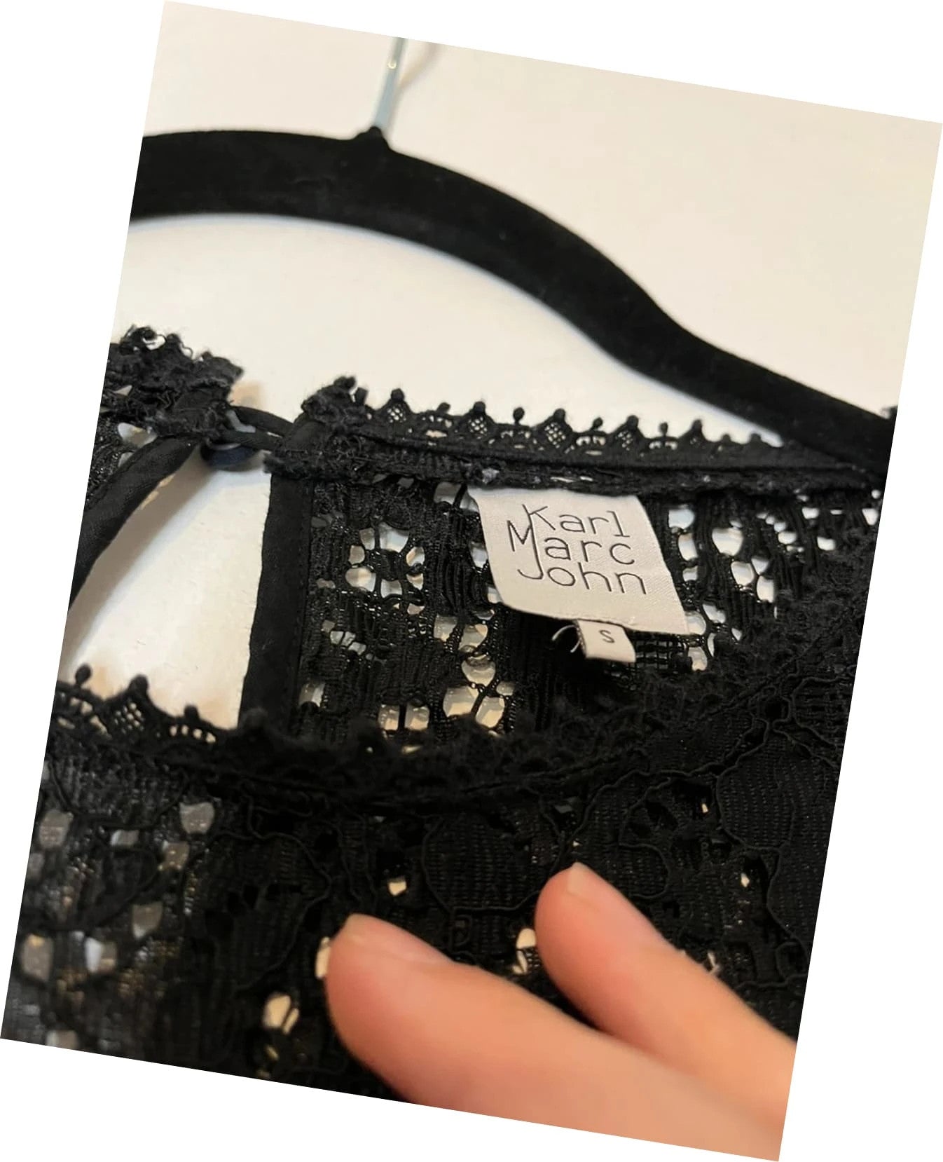 Robe en dentelle fleurie Karl Marc John