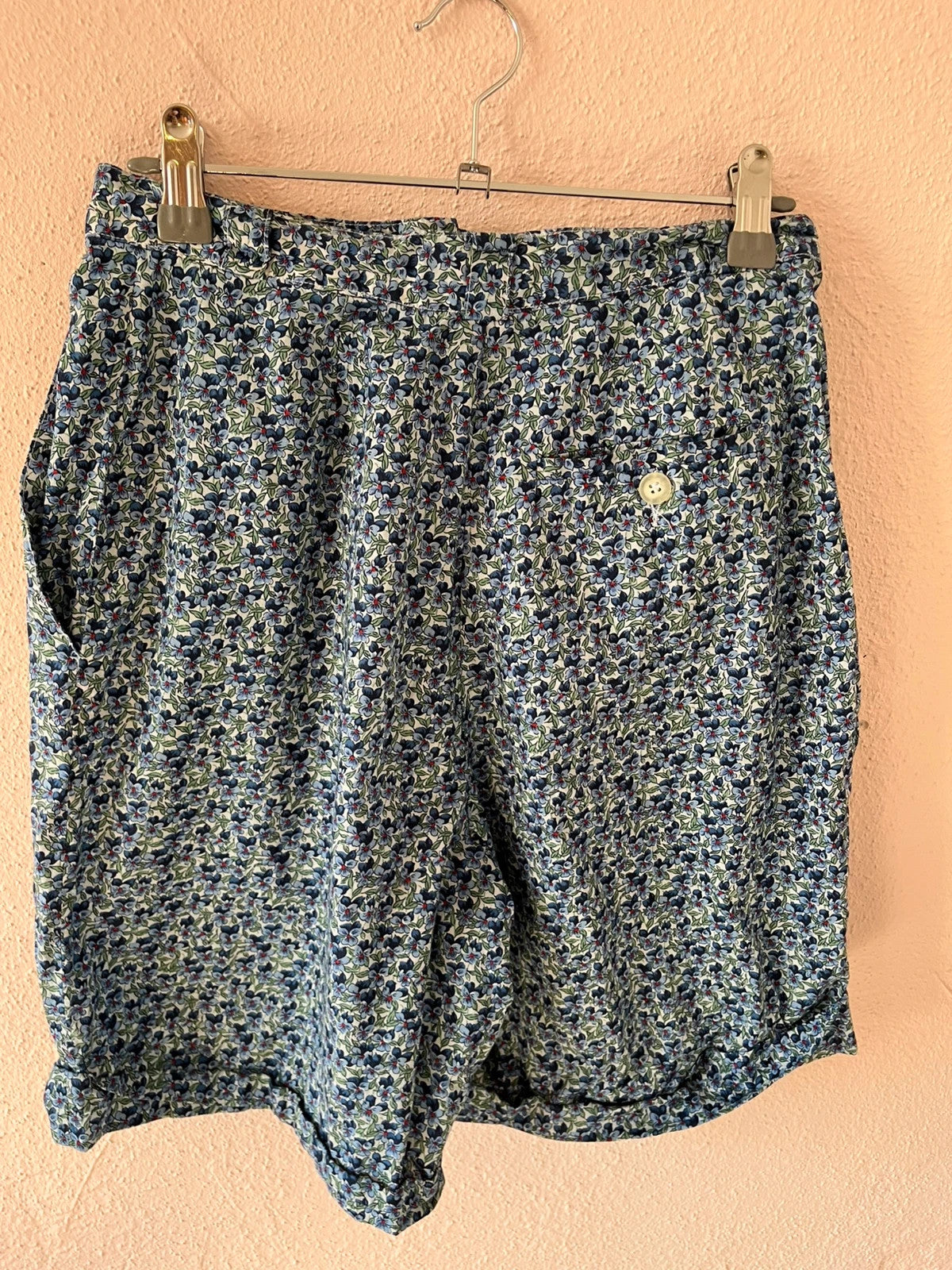 Short vintage léger à fleurs