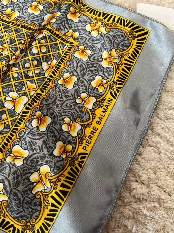 Foulard vintage à fleurs 90x25