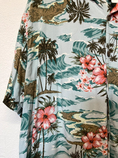 Chemisette hawaïenne à fleurs