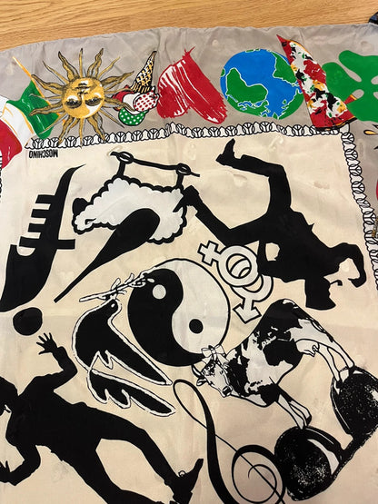 Foulard en soie Moschino Archives 80x85
