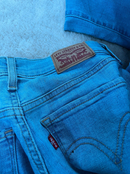 Levis classic straight W27/L30