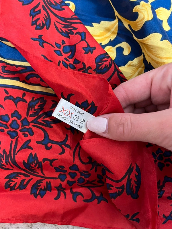 Foulard vintage en soie 80x80