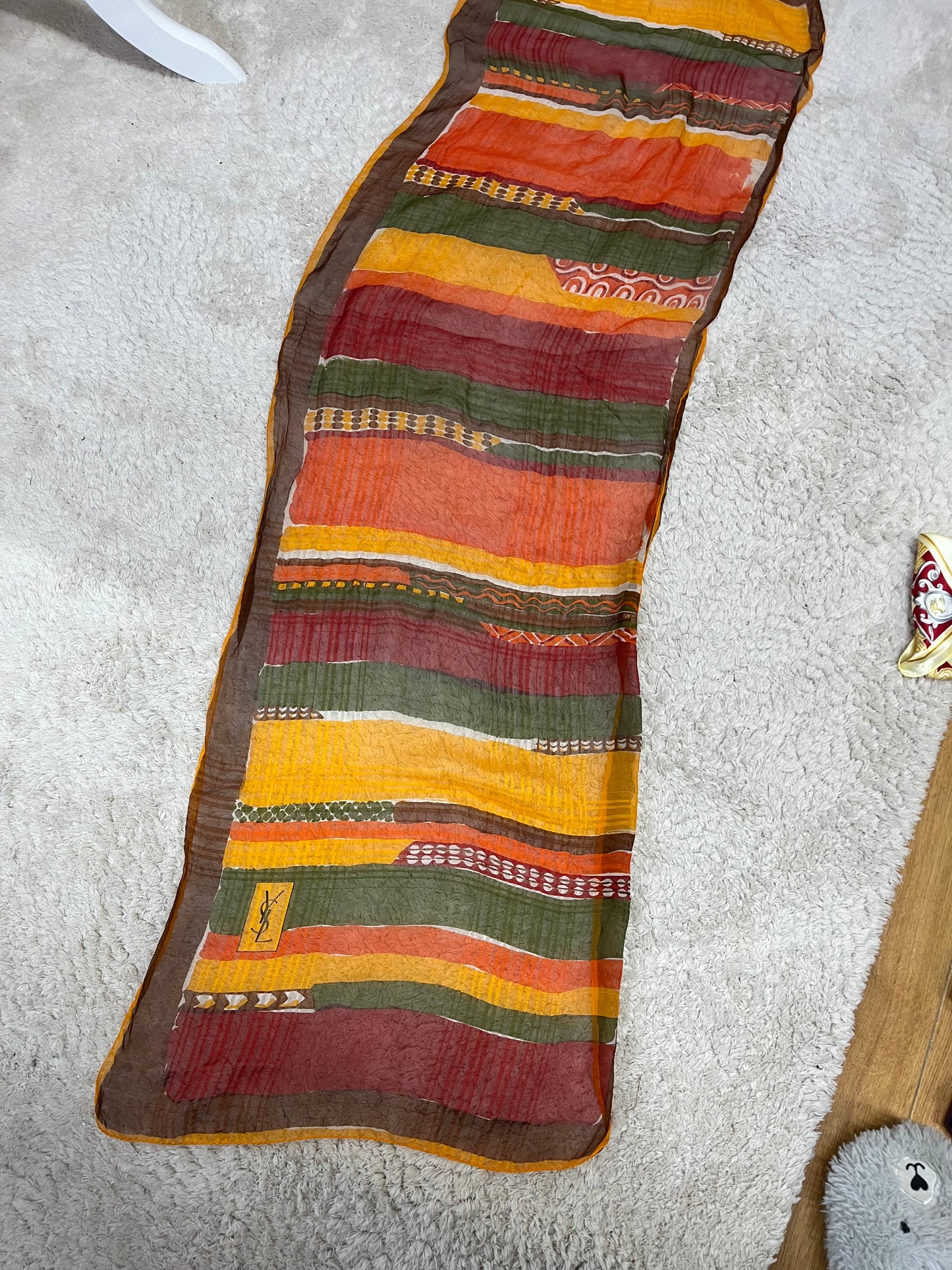 Foulard en soie Yves Saint Laurent