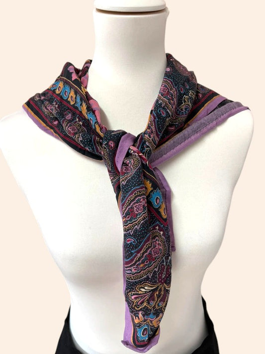 Foulard vintage à fleurs 80x75
