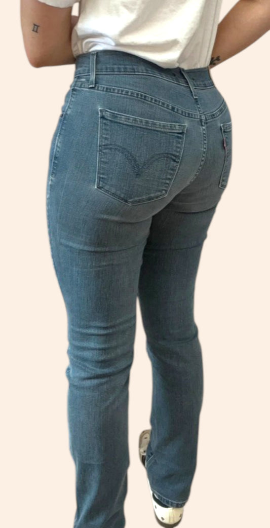 Levis 505 straight W27/L32