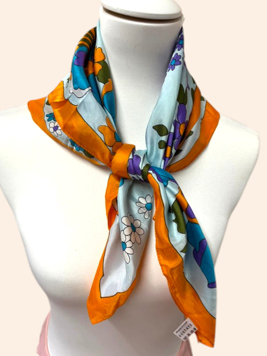 Foulard vintage motifs fleurs 65x65